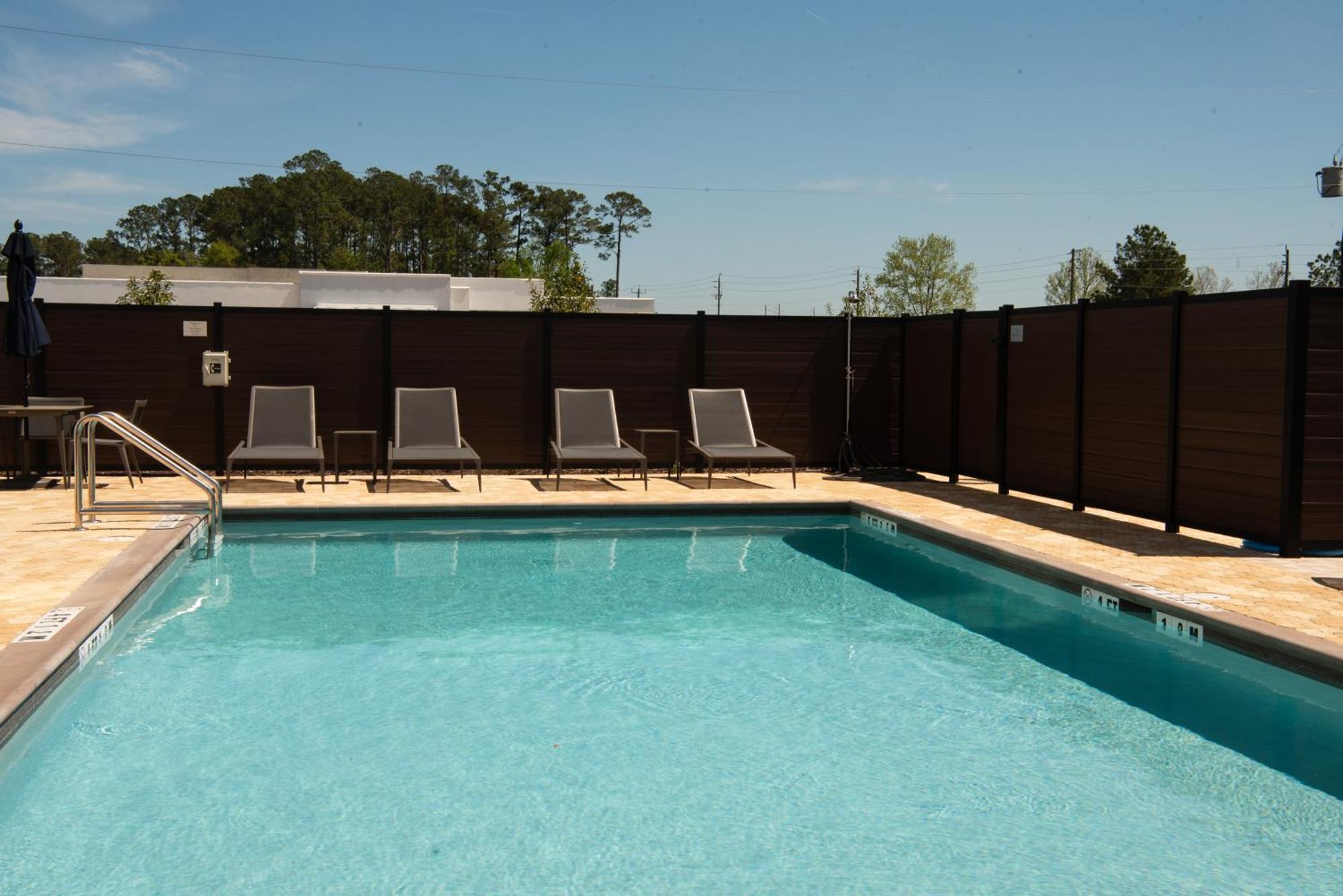 Courtyard By Marriott Lake City Exteriér fotografie
