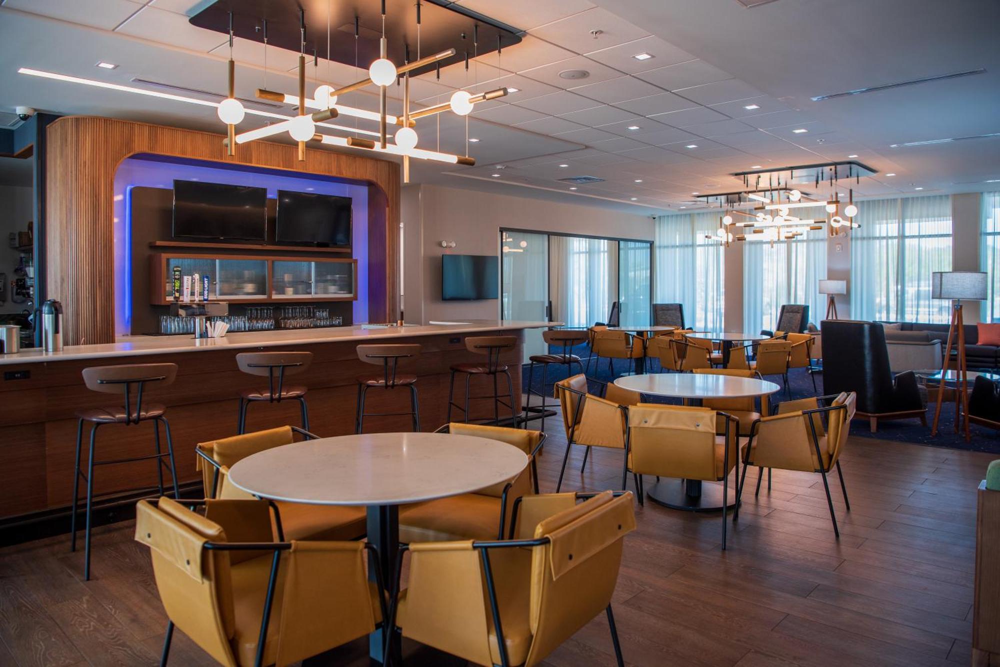 Courtyard By Marriott Lake City Exteriér fotografie