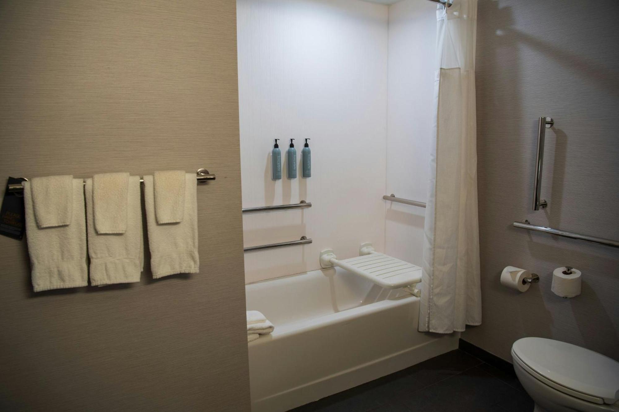 Courtyard By Marriott Lake City Exteriér fotografie